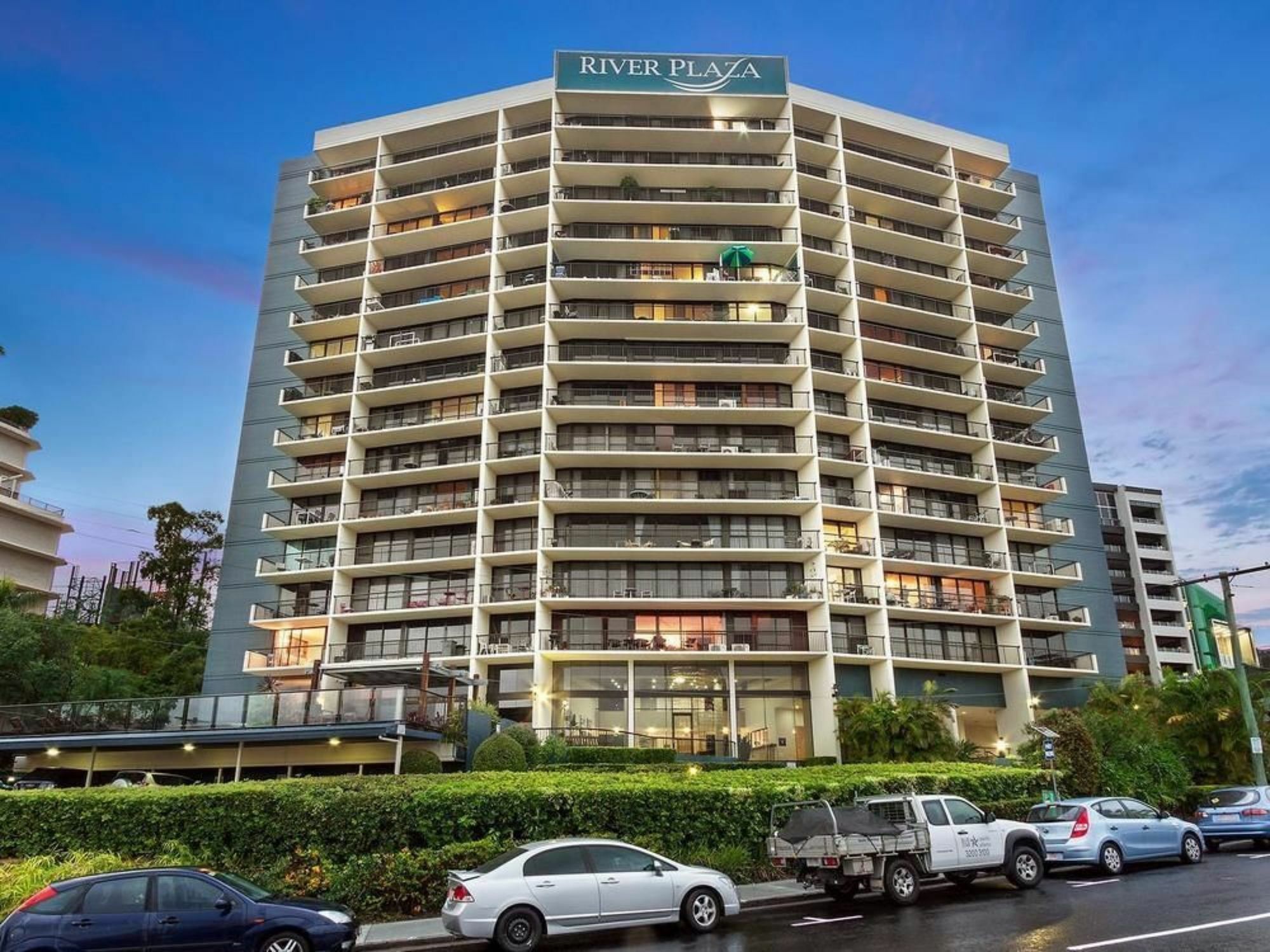 River Plaza Apartments Brisbane Exterior photo